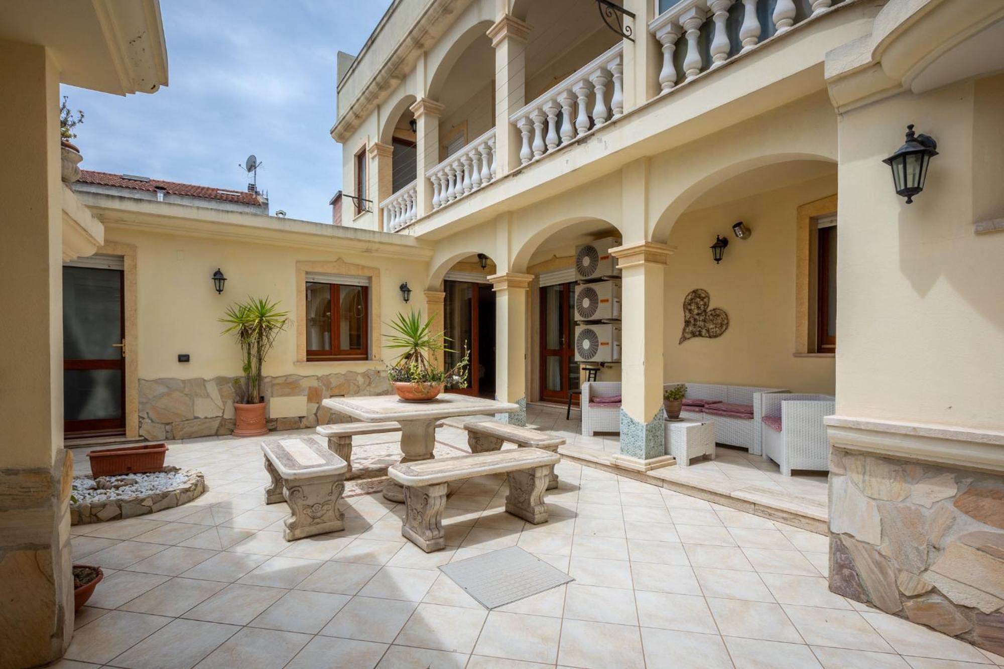 La Casa Di Tonina Apartment Quartu Sant'Elena Ngoại thất bức ảnh