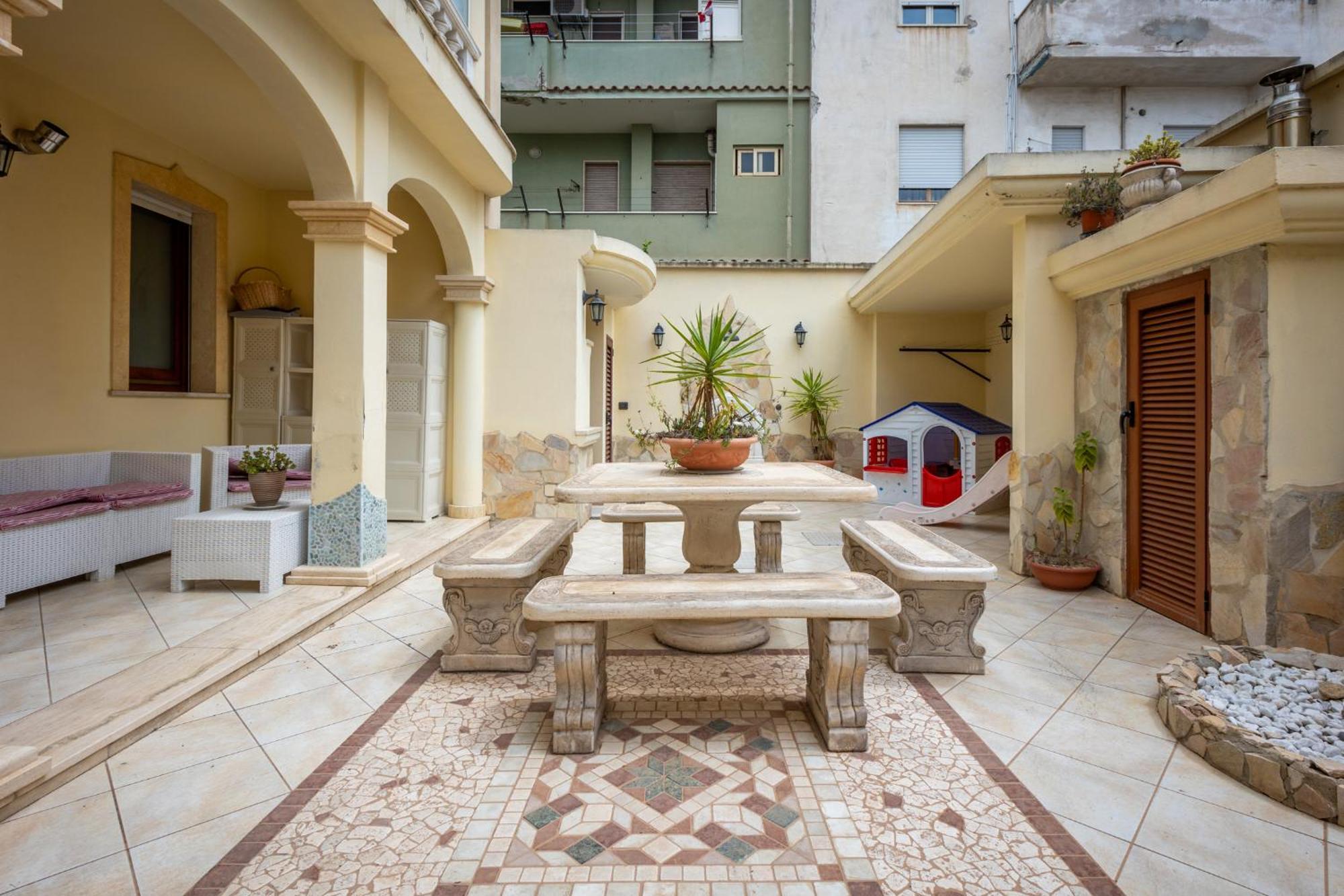 La Casa Di Tonina Apartment Quartu Sant'Elena Ngoại thất bức ảnh